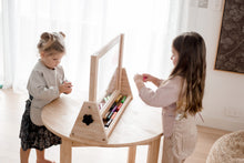 Load image into Gallery viewer, QToys Australia (USA) 4 IN 1 TABLE EASEL