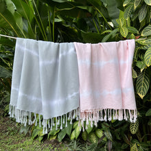 Load image into Gallery viewer, Gray Tie Dye Turkish Beach Towel